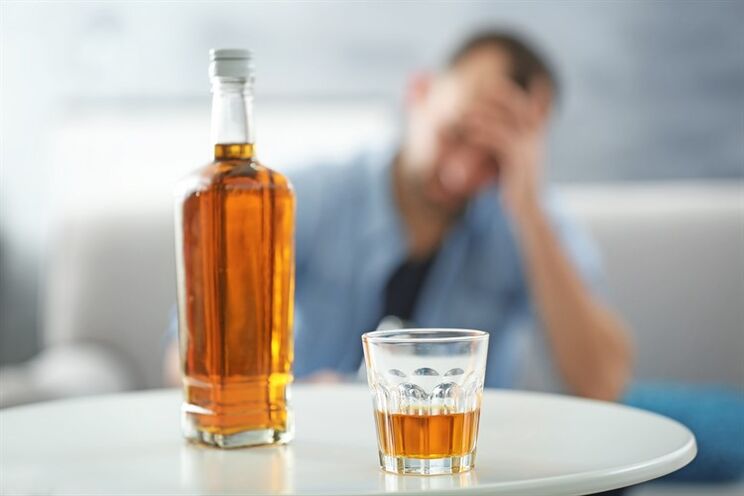 Beber alcohol afecta negativamente la función eréctil de los hombres