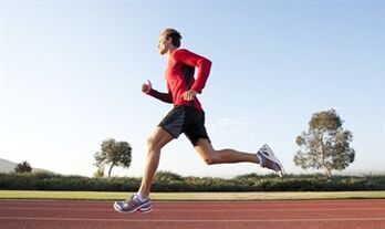 Correr es un excelente ejercicio para mejorar el poder de un hombre. 